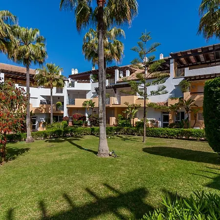 Blumarine Arenas De Canovas Marbella